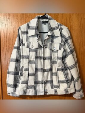 Eilly Bazar Plaid Jacket Button Up White Black Medium